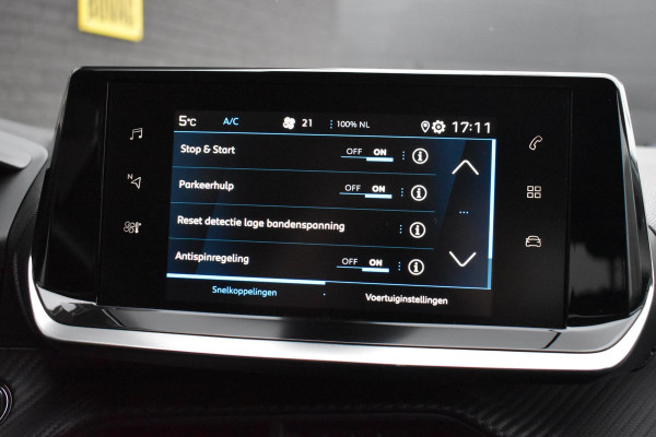 Peugeot 208 1.2 PureTech 100PK Allure | Panodak | Adapt. Cruise | Stoelverw. | Carplay | Camera | Incl. garantie