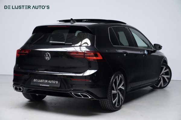 Volkswagen Golf 1.5 eTSI 3x R-Line Automaat 150 PK | Pano | CarPlay | Acc | Stoel + Stuurverwarming | Camera | IQ Light | Pdc | Sfeer |