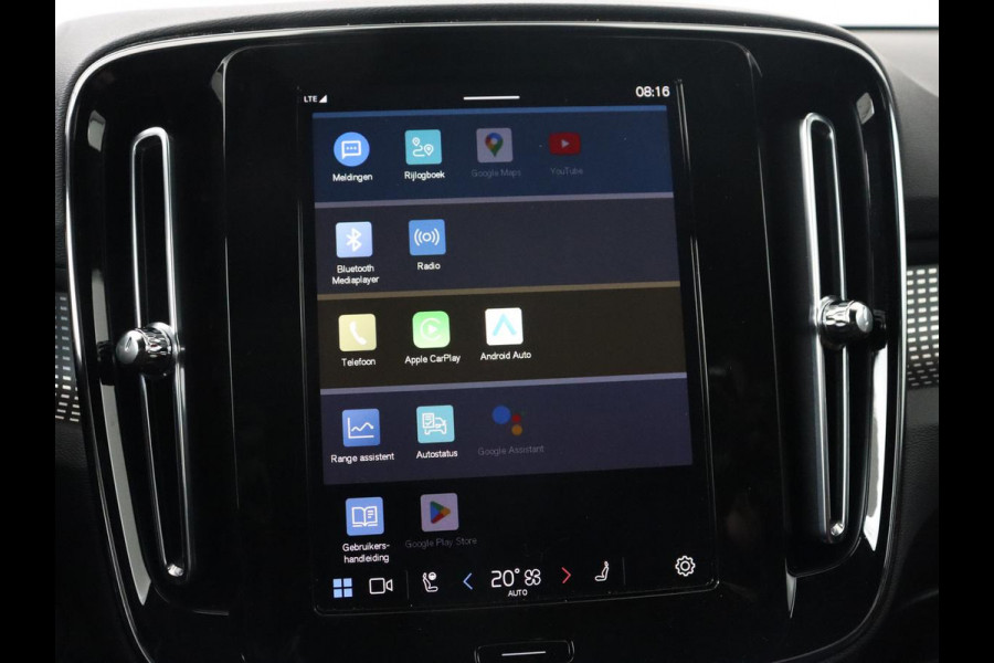 Volvo XC40 Recharge P8 AWD R Design | Trekhaak | Stoel & stuurverwarming | Camera | Carplay | Leder/Alcantara | Adaptive cruise | Keyless | Full LED | 19'' lichtmetalen velgen