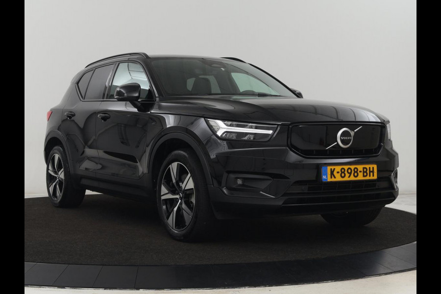 Volvo XC40 Recharge P8 AWD R Design | Trekhaak | Stoel & stuurverwarming | Camera | Carplay | Leder/Alcantara | Adaptive cruise | Keyless | Full LED | 19'' lichtmetalen velgen