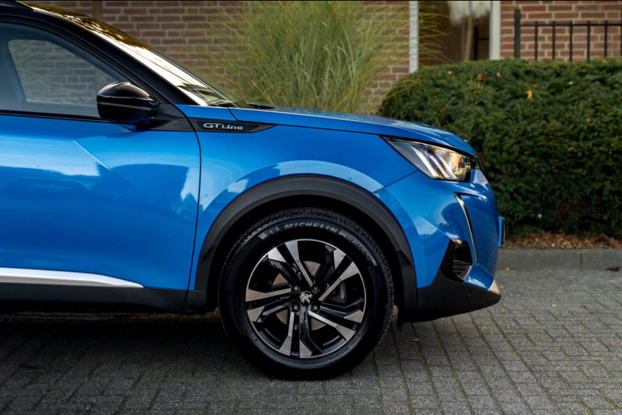 Peugeot 2008 1.2 PureTech GT-line 131 PK Aut. Camera Sfeerverl. Half/Leer i-Cockpit LED 17''