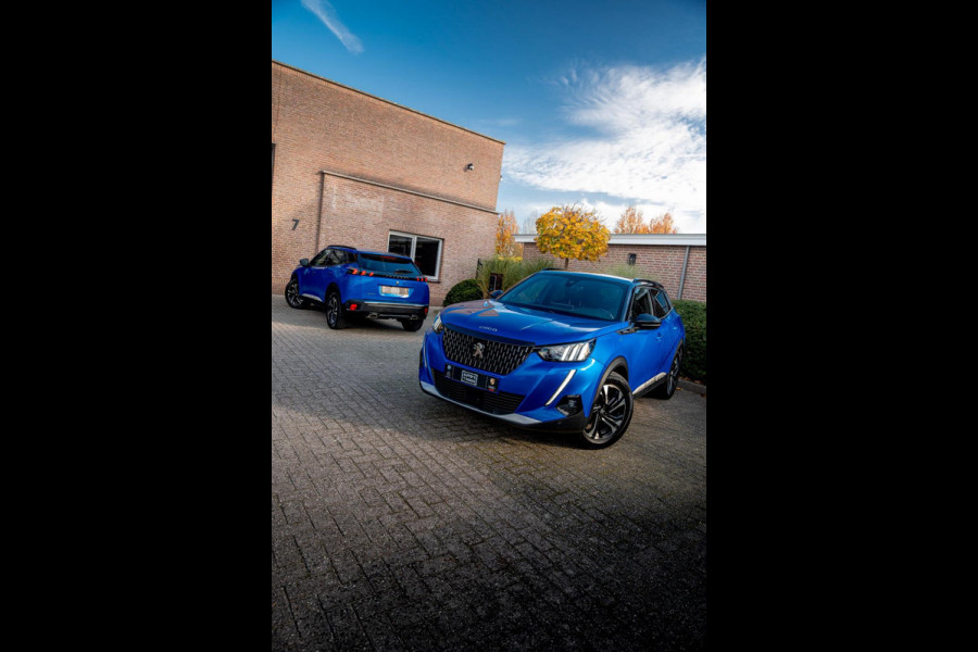 Peugeot 2008 1.2 PureTech GT-line 131 PK Aut. Camera Sfeerverl. Half/Leer i-Cockpit LED 17''