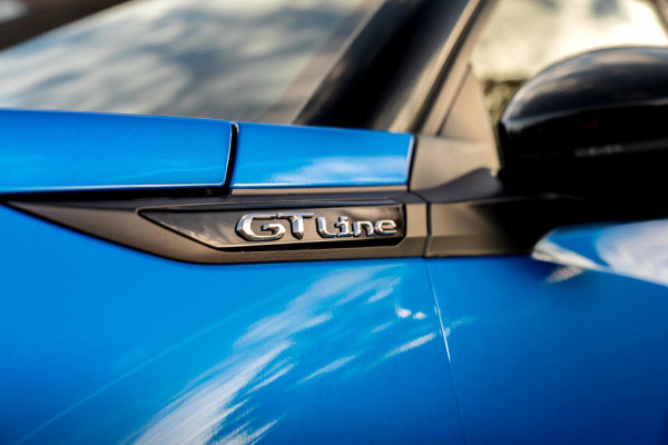 Peugeot 2008 1.2 PureTech GT-line 131 PK Aut. Camera Sfeerverl. Half/Leer i-Cockpit LED 17''