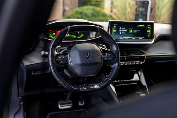 Peugeot 2008 1.2 PureTech GT-line 131 PK Aut. Camera Sfeerverl. Half/Leer i-Cockpit LED 17''