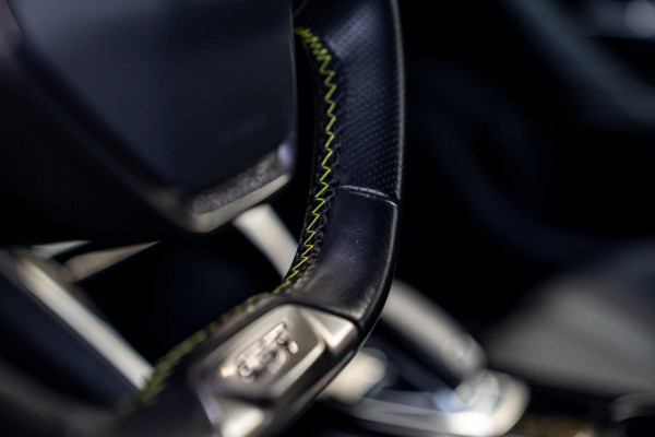 Peugeot 2008 1.2 PureTech GT-line 131 PK Aut. Camera Sfeerverl. Half/Leer i-Cockpit LED 17''