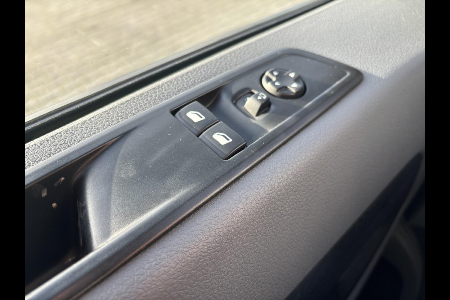 Peugeot Expert 2.0 BlueHDI 145 Standard*ECC*NAVI*ACC*CAM*CARPLAY*
