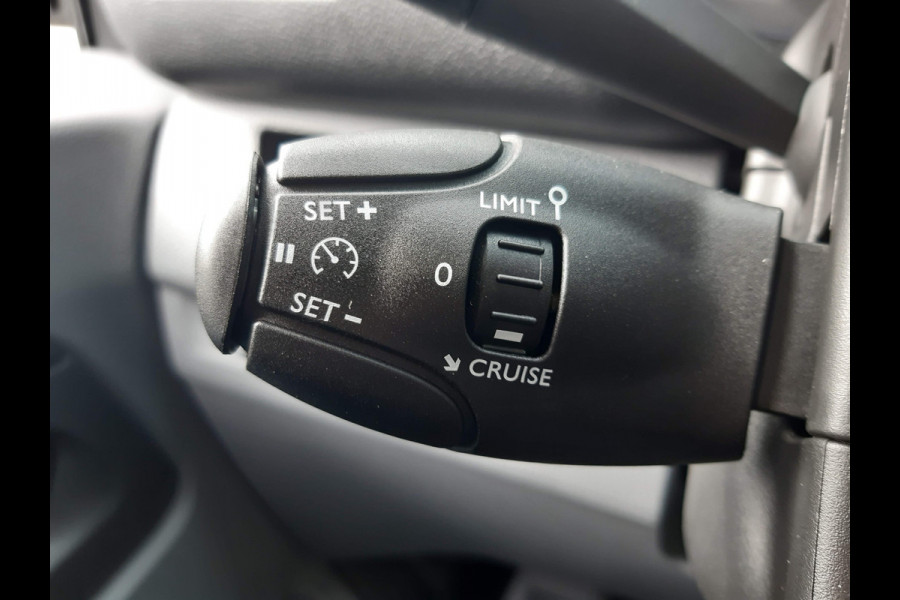 Peugeot e-Expert / Citroen e-Jumpy Club XL L3 50 kWh Airco Parkeersensors 3-Persoons