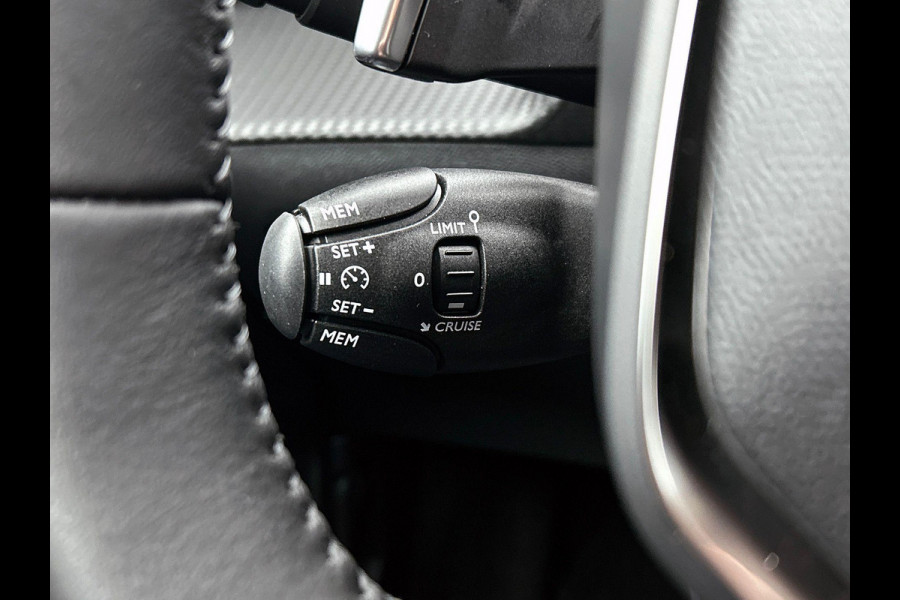 Peugeot 2008 1.2 PureTech 130p Automaat Allure Pack Climate Control Cruise control Parkeersensoren LED Navigatie Apple Carplay/ Android Auto