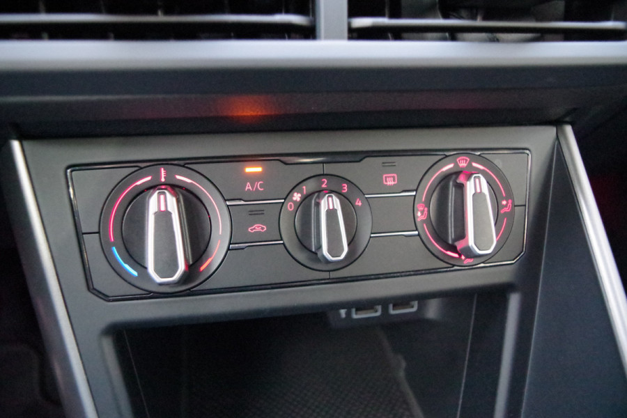 Volkswagen Polo 1.0 TSI 95 PK Comfortline, Adap. Cruise Control, Navigatie, Carplay