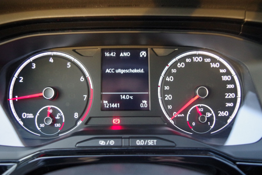 Volkswagen Polo 1.0 TSI 95 PK Comfortline, Adap. Cruise Control, Navigatie, Carplay