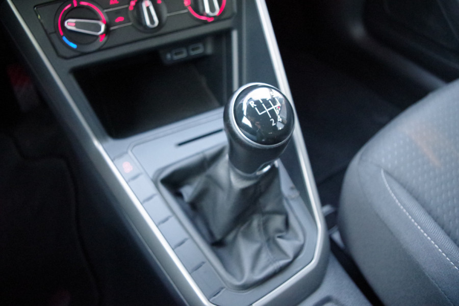 Volkswagen Polo 1.0 TSI 95 PK Comfortline, Adap. Cruise Control, Navigatie, Carplay