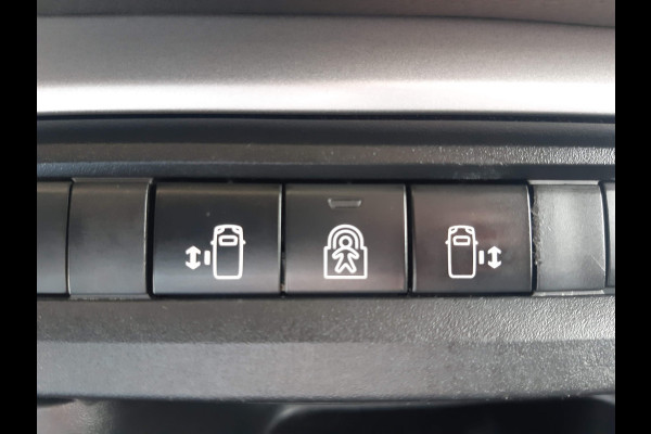 Peugeot e-Expert /Citroen E-Jumpy Space Tourer XL L3 75kWh Rolstoelauto / Rolstoelbus 7-Persoons met Bodemverlaging