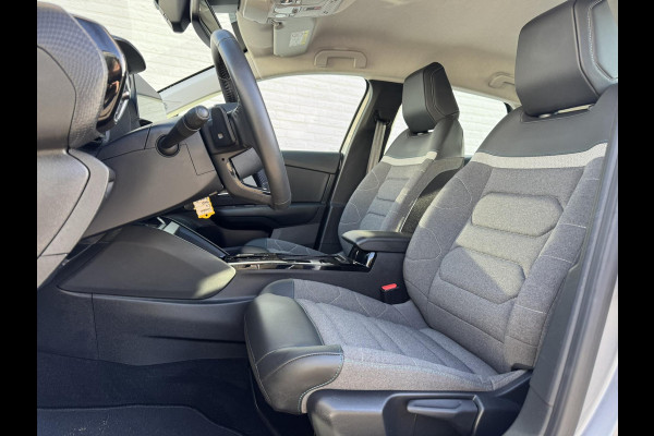 Citroën C4 1.2 Puretech Business Plus Automaat Climate control Cruise control Full LED Parkeercamera Navigatie Apple / Android