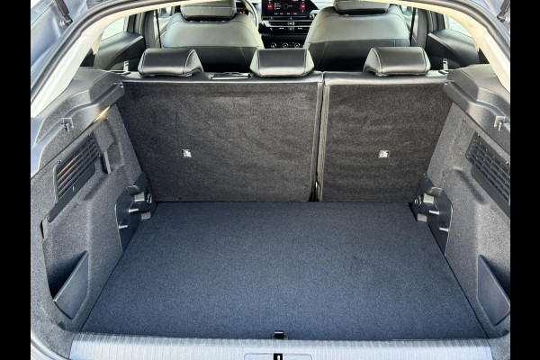 Citroën C4 1.2 Puretech Business Plus Automaat Climate control Cruise control Full LED Parkeercamera Navigatie Apple / Android