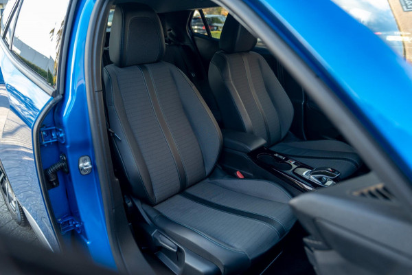 Peugeot 2008 1.2 PureTech Allure Pack 131 PK Aut. Adaptive Cruise Camera LED PDC 17''