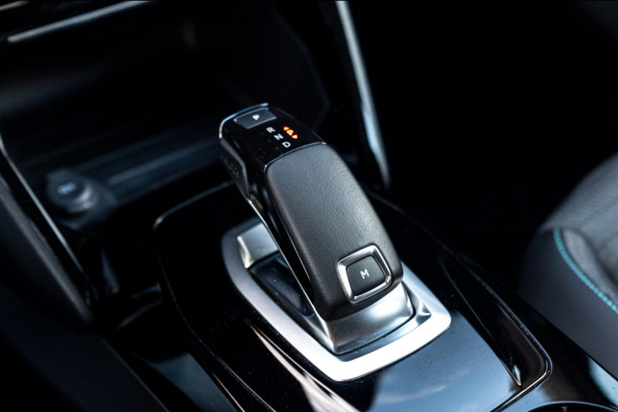 Peugeot 2008 1.2 PureTech Allure Pack 131 PK Aut. Adaptive Cruise Camera LED PDC 17''