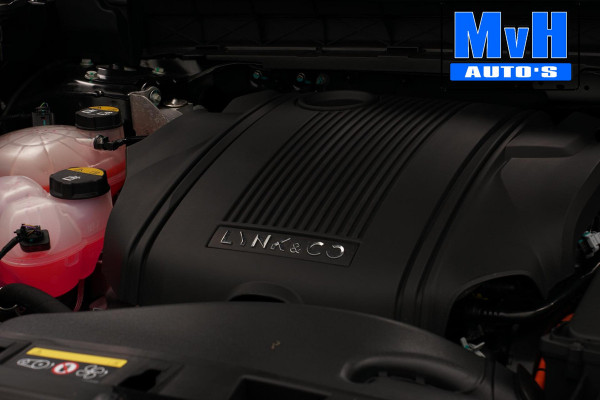 Lynk & Co 01 1.5 Plug-in Hybride|FULL BLACK XL|CAMERA|PANO|NAP