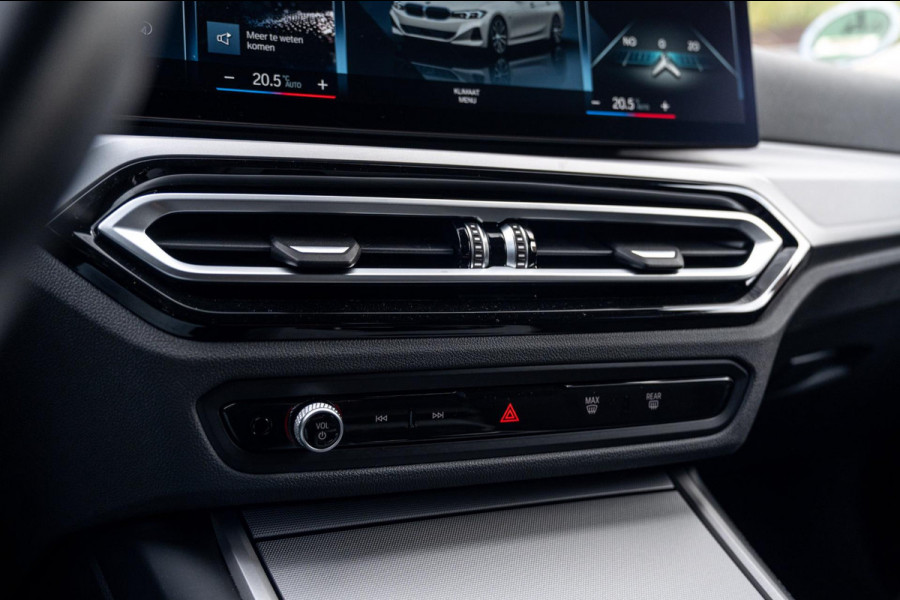 BMW 3 Serie Touring 320e MY 2023 204 PK 1e Eig Dealer o.h Carplay LED Head-Up 19'
