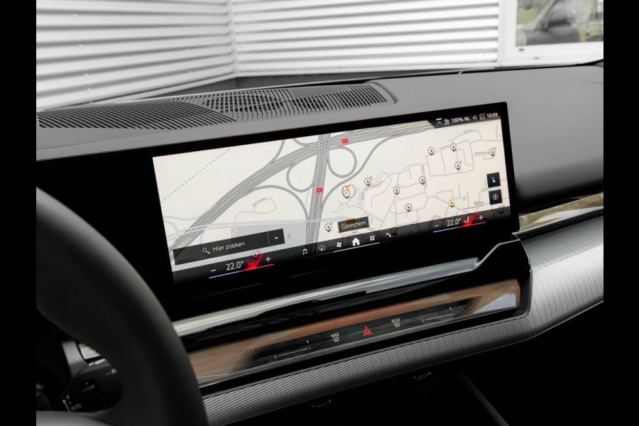 BMW i5 Touring eDrive40 M-Sport Pro - Onderstel Prof - Pano - Driving Ass Prof - Harman Kardon