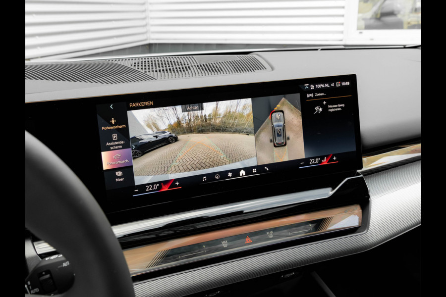 BMW i5 Touring eDrive40 M-Sport Pro - Onderstel Prof - Pano - Driving Ass Prof - Harman Kardon