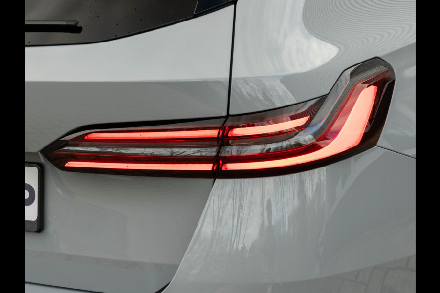 BMW i5 Touring eDrive40 M-Sport Pro - Onderstel Prof - Pano - Driving Ass Prof - Harman Kardon