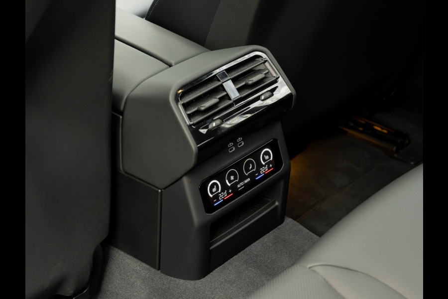 BMW i5 Touring eDrive40 M-Sport Pro - Onderstel Prof - Pano - Driving Ass Prof - Harman Kardon