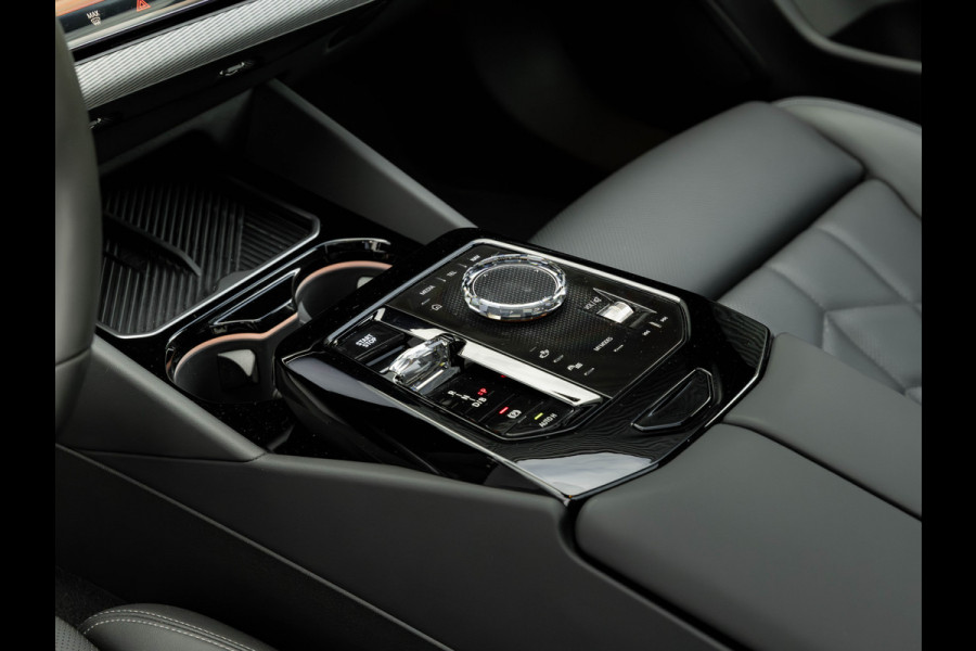BMW i5 Touring eDrive40 M-Sport Pro - Onderstel Prof - Pano - Driving Ass Prof - Harman Kardon