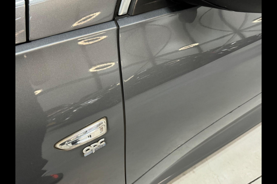 Opel Insignia Sports Tourer 1.5 Turbo Business Executive OPC Line NAP Garantie Trekhaak Camera StuurVW PDC Cruise Navi Rijklaar