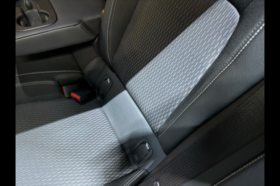 Opel Insignia Sports Tourer 1.5 Turbo Business Executive OPC Line NAP Garantie Trekhaak Camera StuurVW PDC Cruise Navi Rijklaar