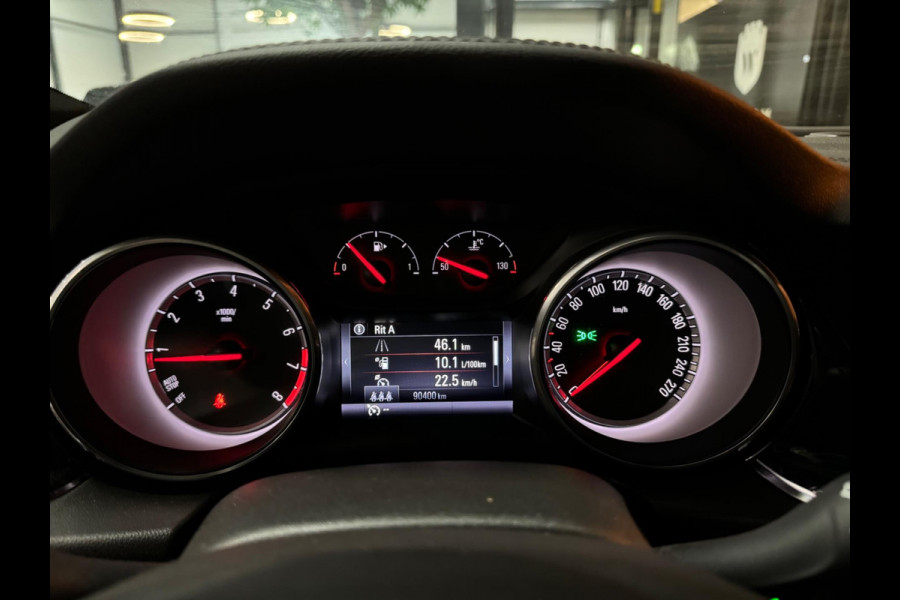 Opel Insignia Sports Tourer 1.5 Turbo Business Executive OPC Line NAP Garantie Trekhaak Camera StuurVW PDC Cruise Navi Rijklaar