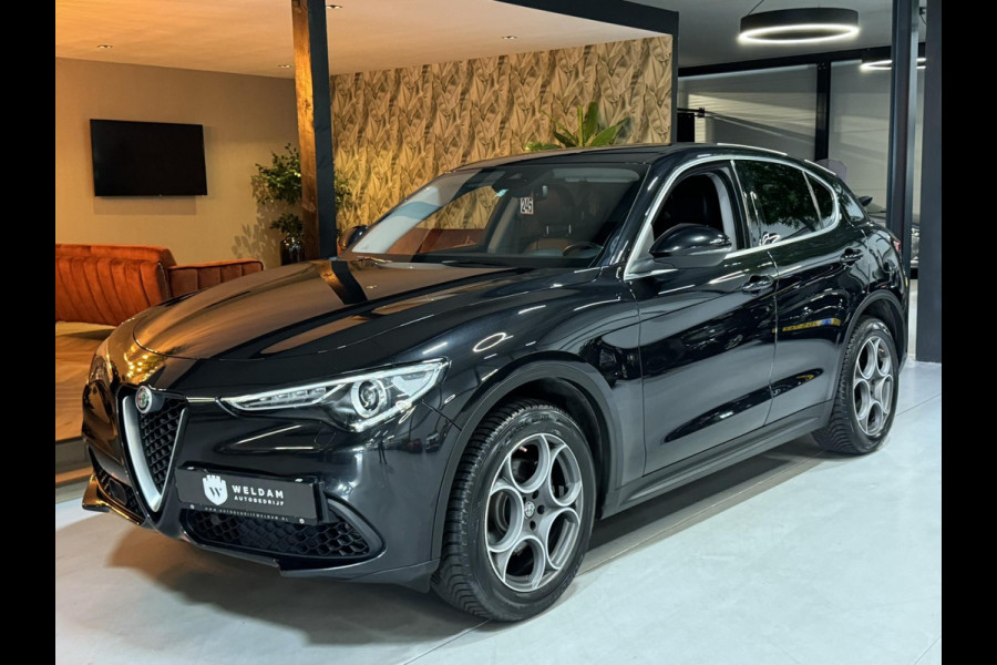Alfa Romeo Stelvio 2.0 T AWD Super Garantie 280 PK Memory StuurVW StoelVW Elek Achterklep Leder PDC Led Cruise Clima Navi Rijklaar