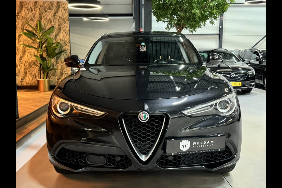 Alfa Romeo Stelvio 2.0 T AWD Super Garantie 280 PK Memory StuurVW StoelVW Elek Achterklep Leder PDC Led Cruise Clima Navi Rijklaar