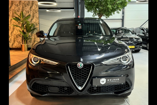Alfa Romeo Stelvio 2.0 T AWD Super Garantie 280 PK Memory StuurVW StoelVW Elek Achterklep Leder PDC Led Cruise Clima Navi Rijklaar