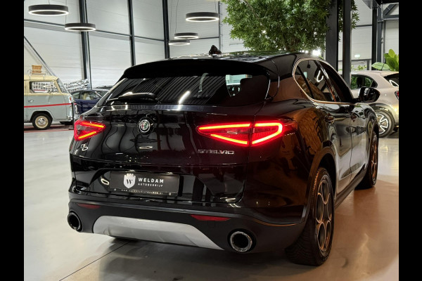 Alfa Romeo Stelvio 2.0 T AWD Super Garantie 280 PK Memory StuurVW StoelVW Elek Achterklep Leder PDC Led Cruise Clima Navi Rijklaar