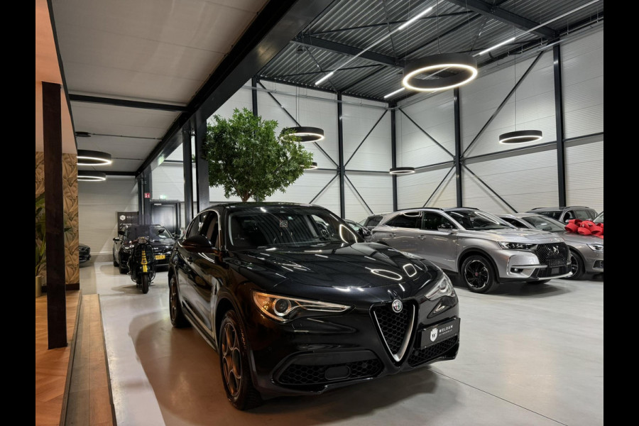 Alfa Romeo Stelvio 2.0 T AWD Super Garantie 280 PK Memory StuurVW StoelVW Elek Achterklep Leder PDC Led Cruise Clima Navi Rijklaar