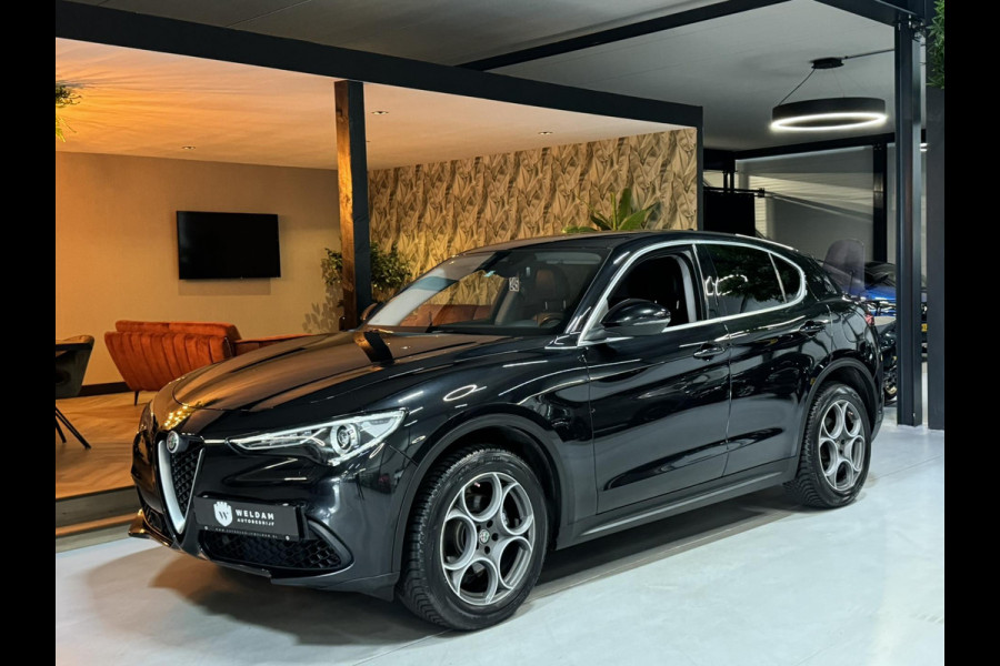Alfa Romeo Stelvio 2.0 T AWD Super Garantie 280 PK Memory StuurVW StoelVW Elek Achterklep Leder PDC Led Cruise Clima Navi Rijklaar