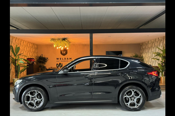 Alfa Romeo Stelvio 2.0 T AWD Super Garantie 280 PK Memory StuurVW StoelVW Elek Achterklep Leder PDC Led Cruise Clima Navi Rijklaar