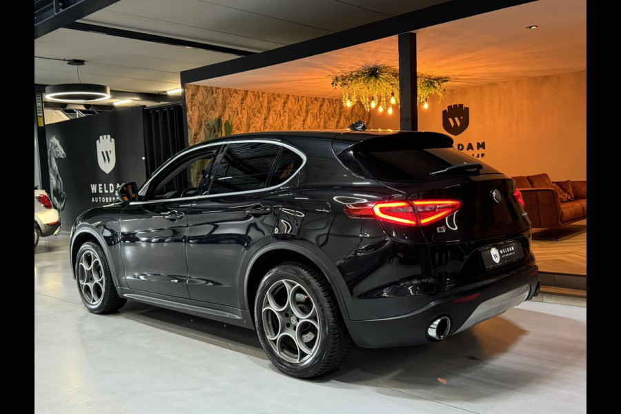 Alfa Romeo Stelvio 2.0 T AWD Super Garantie 280 PK Memory StuurVW StoelVW Elek Achterklep Leder PDC Led Cruise Clima Navi Rijklaar