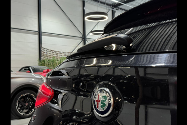 Alfa Romeo Stelvio 2.0 T AWD Super Garantie 280 PK Memory StuurVW StoelVW Elek Achterklep Leder PDC Led Cruise Clima Navi Rijklaar