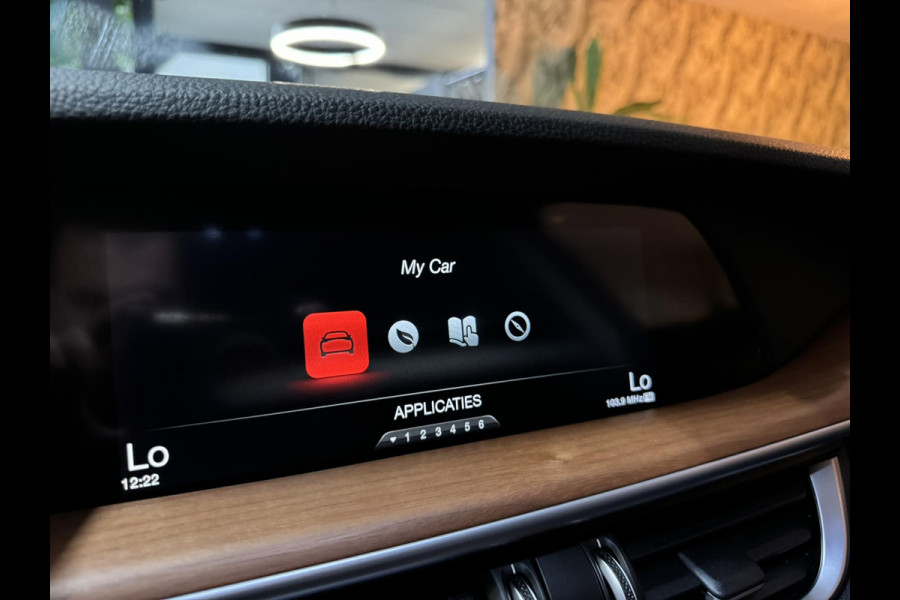 Alfa Romeo Stelvio 2.0 T AWD Super Garantie 280 PK Memory StuurVW StoelVW Elek Achterklep Leder PDC Led Cruise Clima Navi Rijklaar