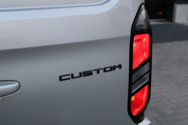 Ford Transit Custom 320 2.0 TDCI L2H1 Limited 170pk - 2x Schuifdeur - Adaptive Cruise - Blind spot - Navigatie - Camera - Draadloos laden - Stoelver