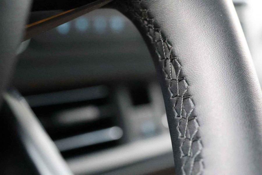 Ford Transit Custom 320 2.0 TDCI 150PK L2H1 DC LIMITED | L+R Schuifdeur | Dubbel Cabine | ACC | Blind Spot | Navigatie | Camera | CarPlay | Lane Ass Raptor Edition | Trekhaak | 6-Zitter | Verlengde fabrieksgarantie tot 09-2029