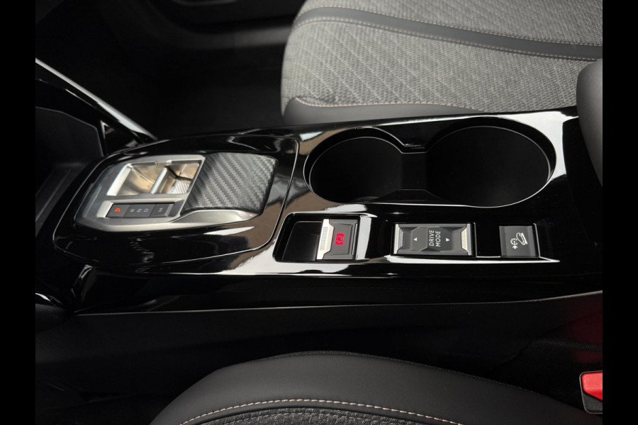 Peugeot 2008 1.2 PureTech Allure 145pk Aut.Navi Pano 360° dodehoek Camera ACC Carbon Apple Carplay & Android Auto Virtual Cockpit