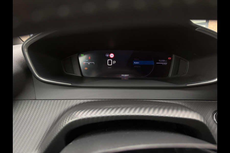Peugeot 2008 1.2 PureTech Allure 145pk Aut.Navi Pano 360° dodehoek Camera ACC Carbon Apple Carplay & Android Auto Virtual Cockpit