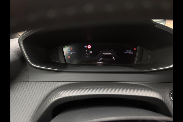 Peugeot 2008 1.2 PureTech Allure 145pk Aut.Navi Pano 360° dodehoek Camera ACC Carbon Apple Carplay & Android Auto Virtual Cockpit