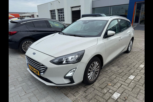 Ford FOCUS Wagon 1.0 EcoBoost Titanium Business | Trekhaak | Adaptieve cruise control | Winter Pack |