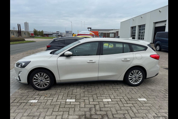 Ford FOCUS Wagon 1.0 EcoBoost Titanium Business | Trekhaak | Adaptieve cruise control | Winter Pack |