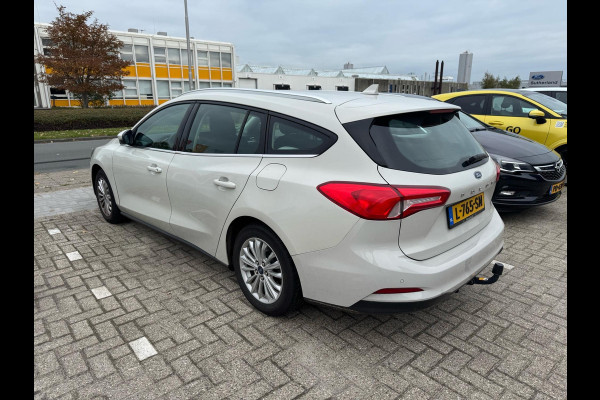 Ford FOCUS Wagon 1.0 EcoBoost Titanium Business | Trekhaak | Adaptieve cruise control | Winter Pack |