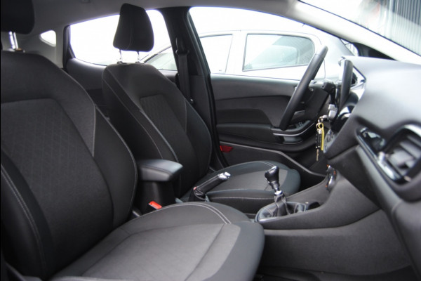 Ford Fiesta 1.0 EcoB. Active|| Apple Carplay!