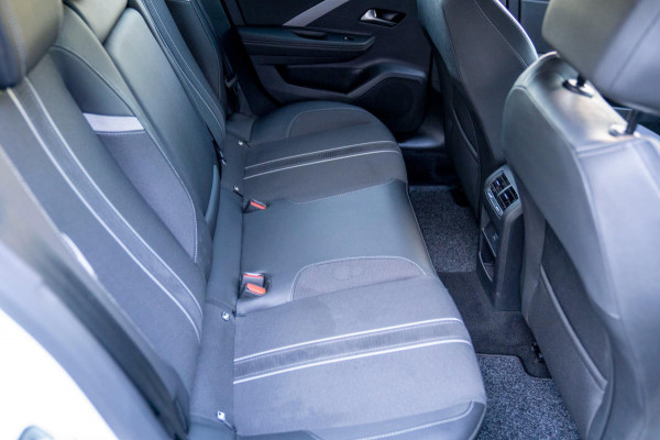 Opel Astra Sports Tourer 1.2 Turbo GS | Prijs rijklaar incl. 12 mnd garantie | LMV Climate Camera 360 PDC Carplay DAB